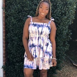 🌸 Rebdolls Flutter dress with tie sleeves